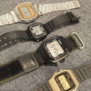 Casio lot (4) Different types And sizes in good condition check pictures please,